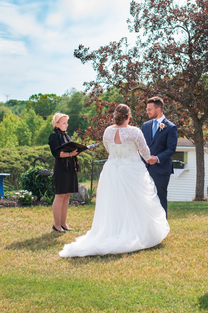 elopement-photographer-cake-baker-wedding-covid-mini-micro-wedding-backyard-ceremony-officiant-planner-coodinator-bowmanville-oshawa-cobourg/